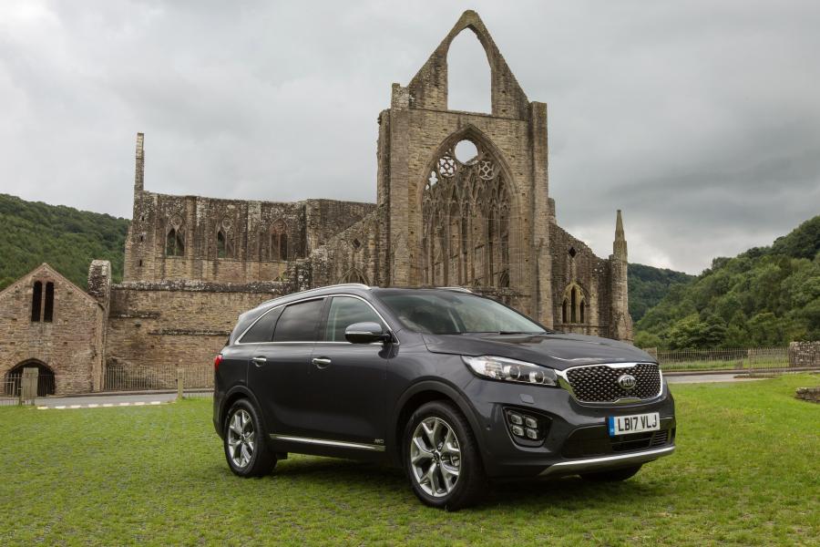  Kia Sorento EcoDynamics (UM) 2015 года  (UK) (фото 4 из 40)